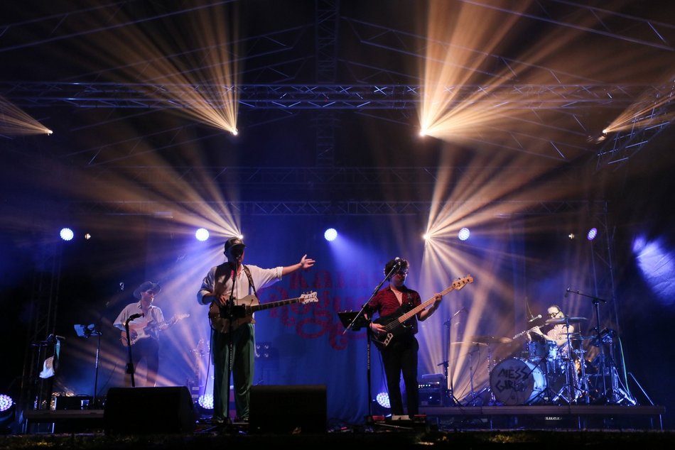 zespół podczas koncertu