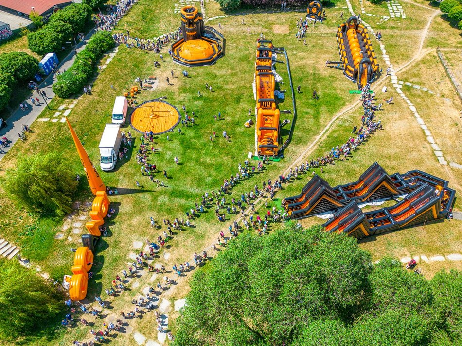 Festiwal dmuchańców w parku Podolskim w Łodzi