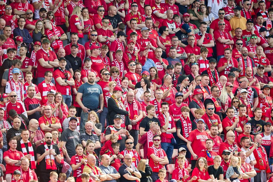 Kibice na meczu Widzewa Łódź