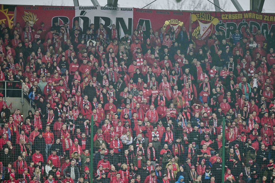 Kibice na meczu Widzewa Łódź z Jagiellonią Białystok