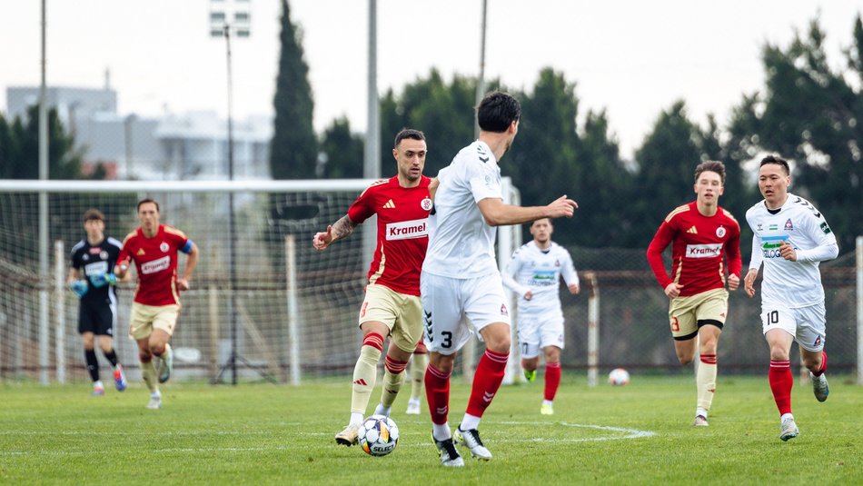 Łódź. ŁKS Łódź - FK Andijon. Nowy rok, stare problemy Biało-Czerwono-Białych