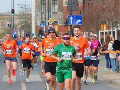 Łódź. DOZ Maraton Łódź 2026. Brałeś udział w biegu na 10 km? Znajdź się na zdjęciach!