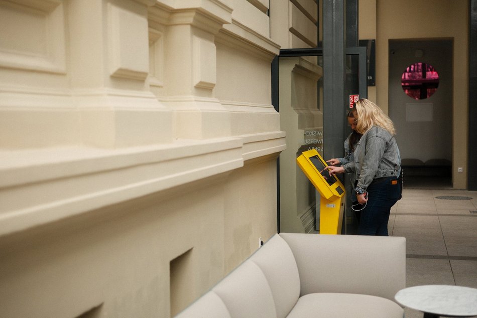 Łódź. Nowoczesne infokioski w Urzędzie Miasta Łodzi. Pozwolą sprawnie załatwić sprawy!