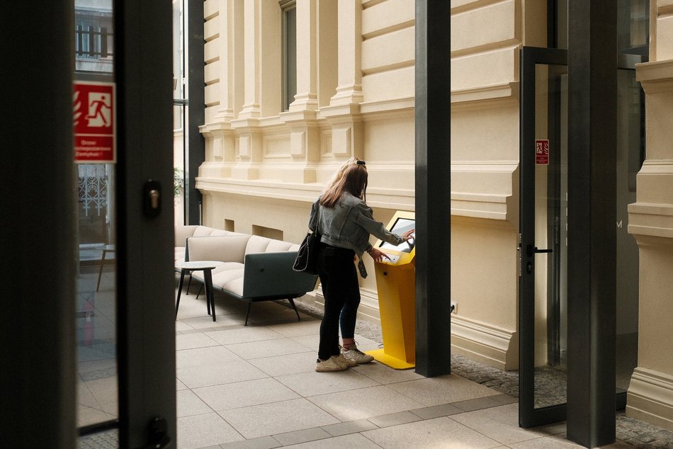 Łódź. Nowoczesne infokioski w Urzędzie Miasta Łodzi. Pozwolą sprawnie załatwić sprawy!