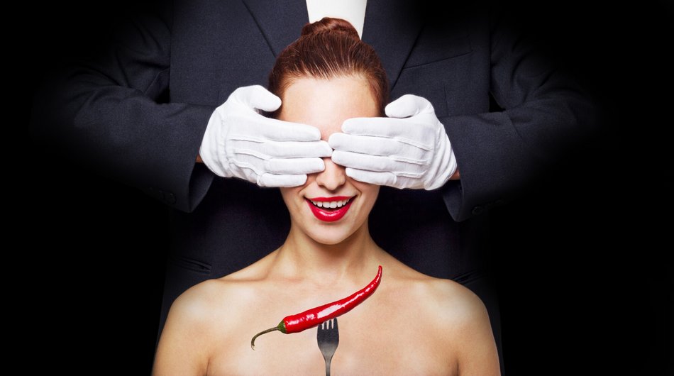 Łódź. Kolacja w ciemności