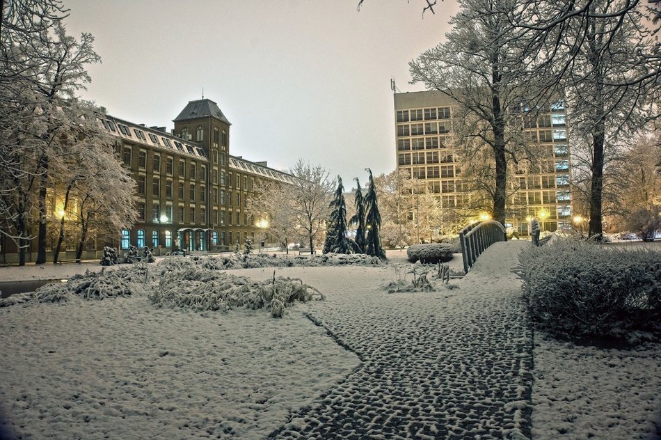 Łódź. Nowy kierunek studiów na Politechnice Łódzkiej. Chcesz projektować w 3D lub budować elektrownie?
