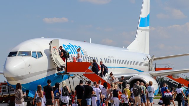Lotnisko w Łodzi odbudowało się po pandemii. Aż 200 tysięcy pasażerów w 2022 r.!