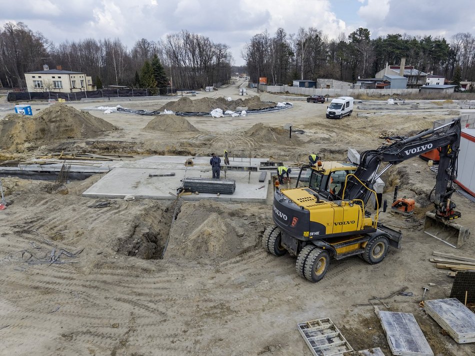 Dojazd do S14 to wielki plac budowy. Najnowszy raport z inwestycji