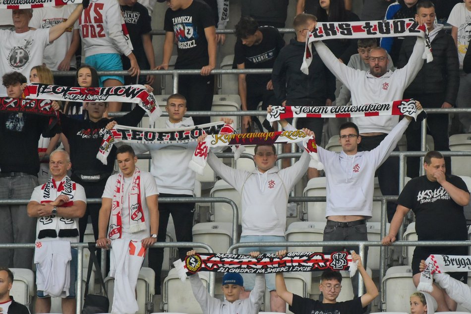Kibice na meczu ŁKS Łódź z Polonią Bytom. Byłeś/aś tam? Odszukaj się w galerii!