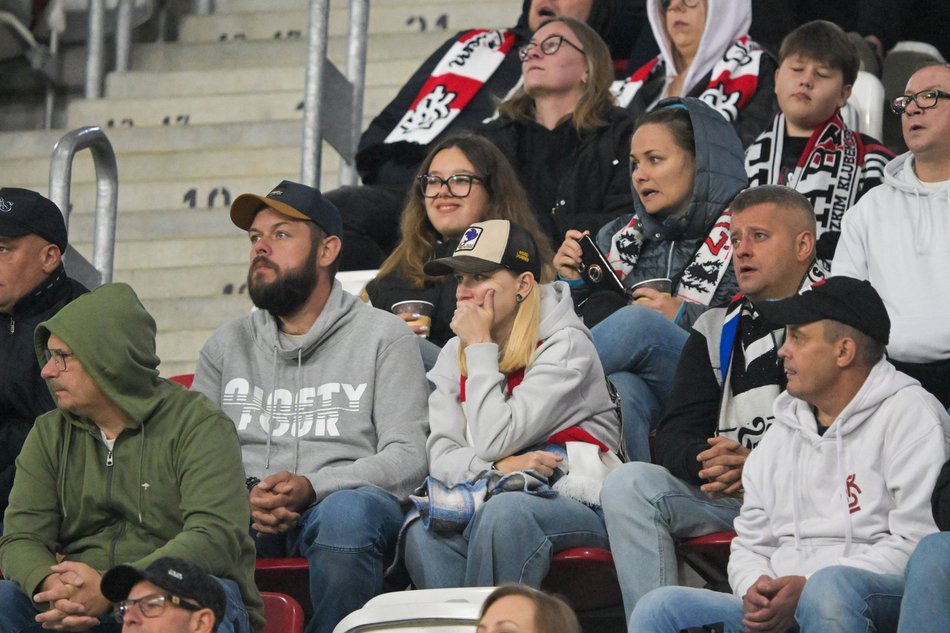 Kibice na meczu ŁKS Łódź z Polonią Warszawa. Byłeś/aś tam? Znajdź się w galerii!