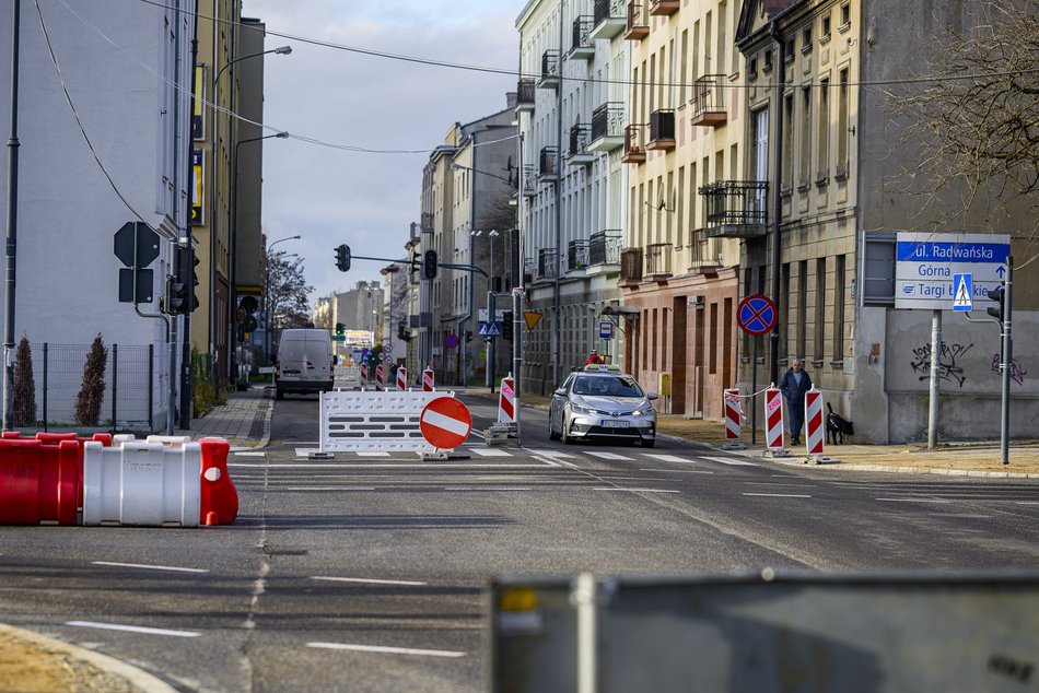 Radwańska w Łodzi otwarta dla ruchu. Nowa nawierzchnia oraz chodniki