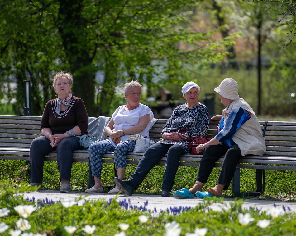 Łódź. Park Moniuszki w wiosennej odsłonie. Kolorowe kadry z centrum miasta