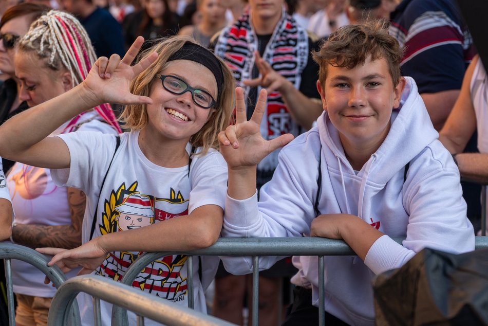 ŁKS Łódź zaprezentował skład na placu Wolności! Byłeś/aś tam? Odszukaj się w galerii