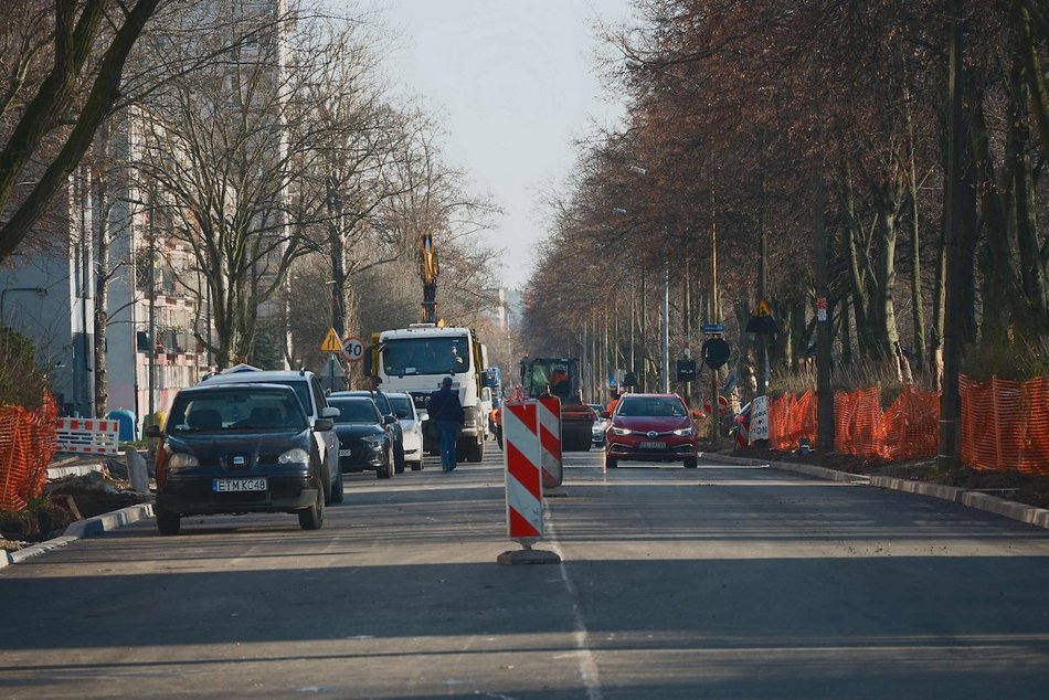 Łódź. Remont Łanowej w Łodzi. Jest już nowa jezdnia, trwają prace brukarskie
