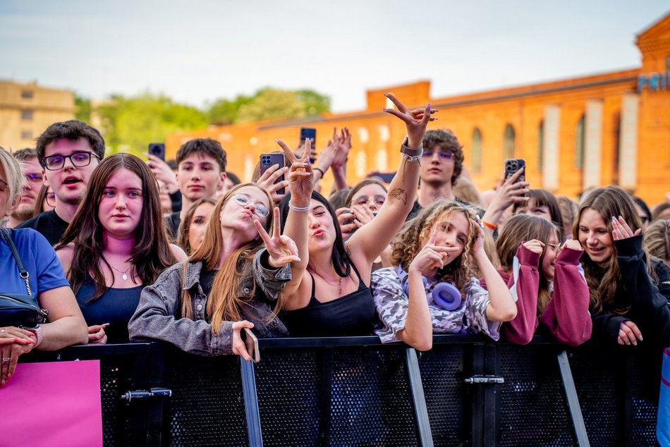 Łódź. T.Love porwało tłumy w Manufakturze! Muniek Staszczyk zaśpiewał największe hity!