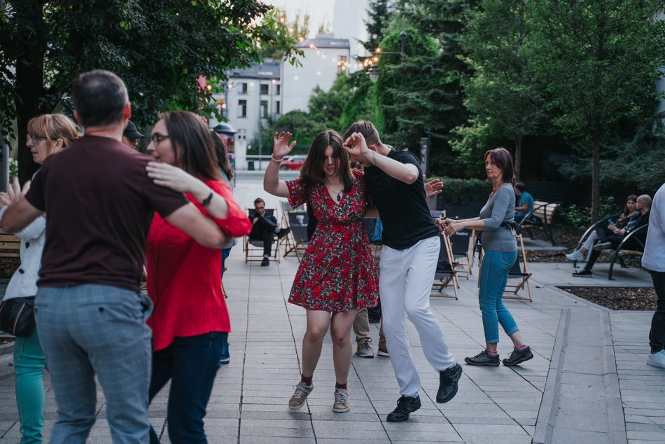 Łódź. Niedzielna potańcówka przy Piotrkowskiej. Świetne zakończenie weekendu!