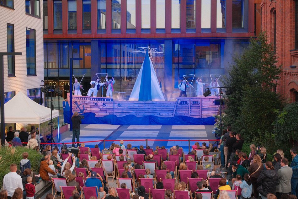 Rodzinna niedziela w Monopolis. To drugi dzień afterparty po Łódź Summer Festival 2025