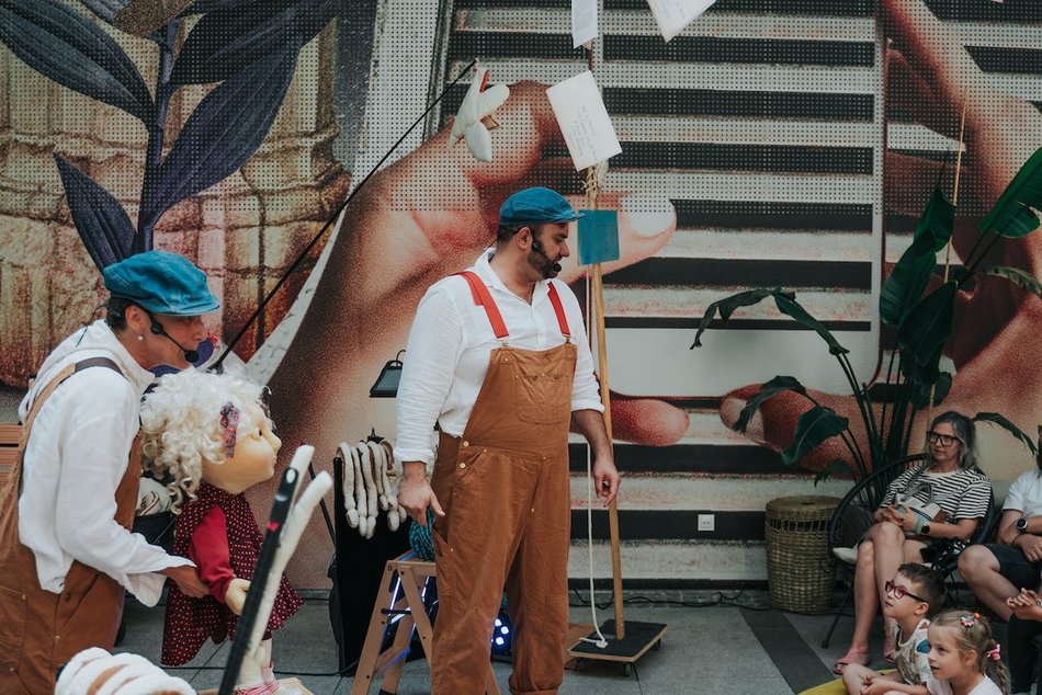 Łódź. Sokrates w piaskownicy. Za nami spektakl w ramach „Lata w MeMo”