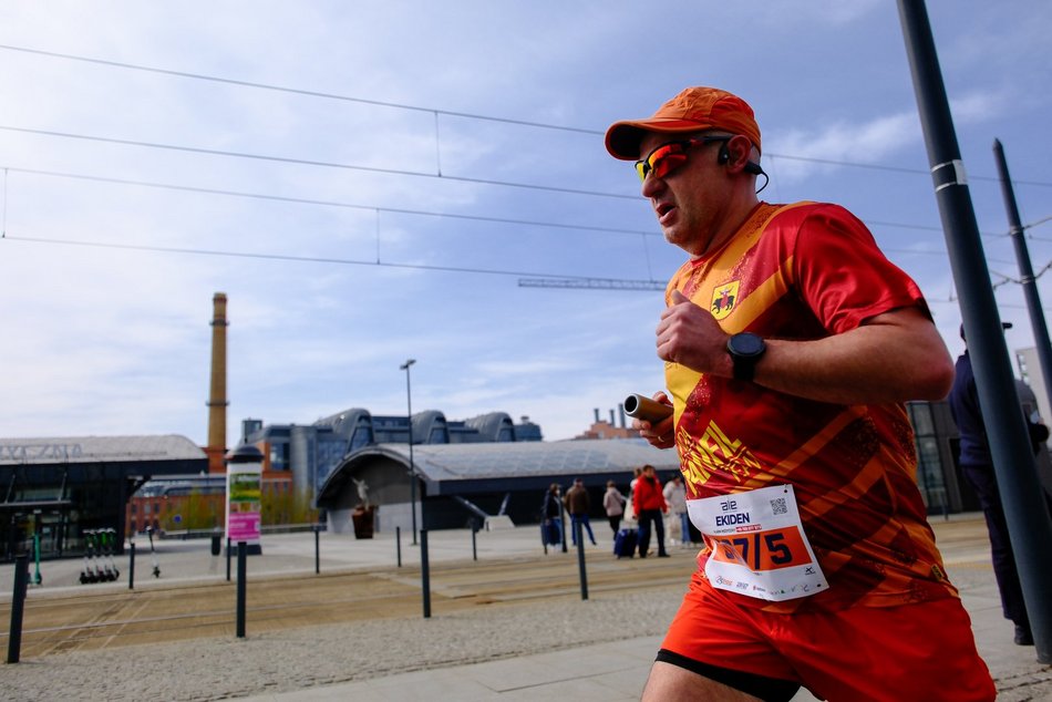 Łódź. DOZ Maraton Łódź 2026. Brałeś udział w biegu? Odszukaj się w galerii i zapisz na pamiątkę!
