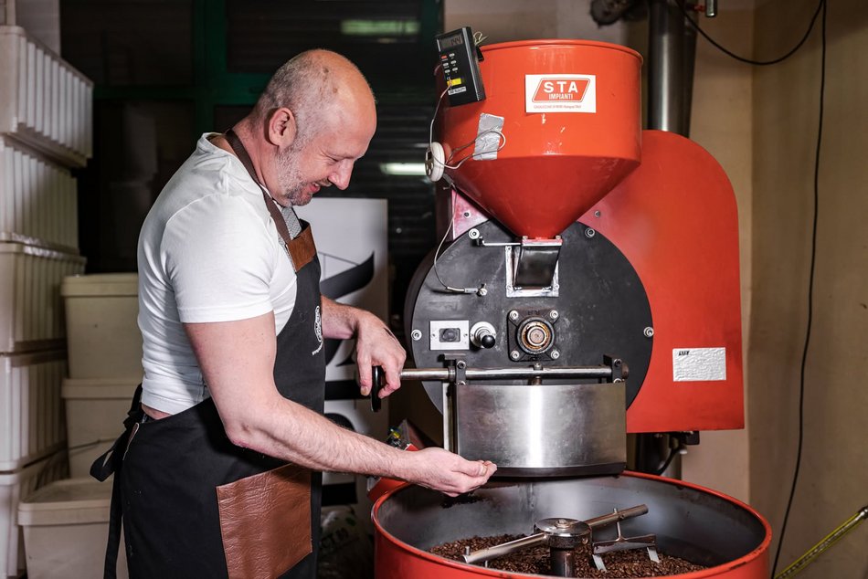 Łódź. Palarnie kawy w Łodzi. Coffeehood, Instytut Kawy, Jaga Cafe, Asteria i więcej