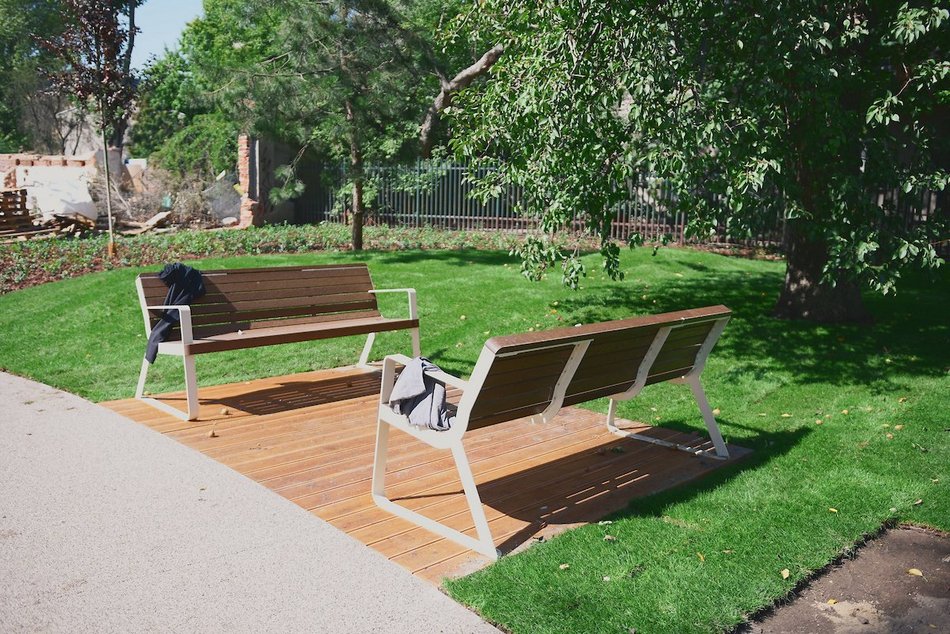Łódź. Takiego skweru w Łodzi jeszcze nie było! Siłownia, park sensoryczny i plac zabaw już gotowe