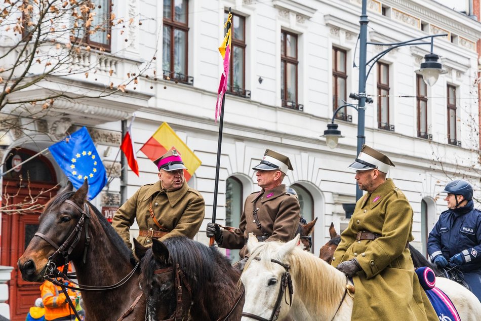 Łódź. WOŚP 2025 w Łodzi. Wielka Szarża przeszła Piotrkowską. Co za widok!