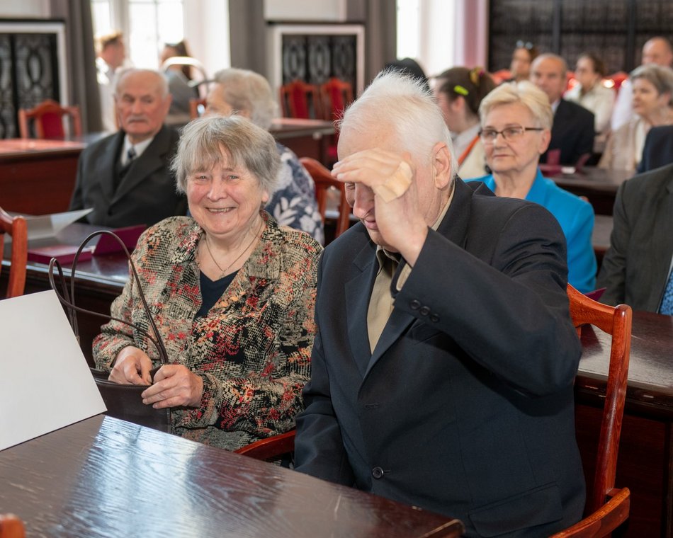 Medale za długoletnie pożycie małżeńskie trafiły do jubilatów z Łodzi.