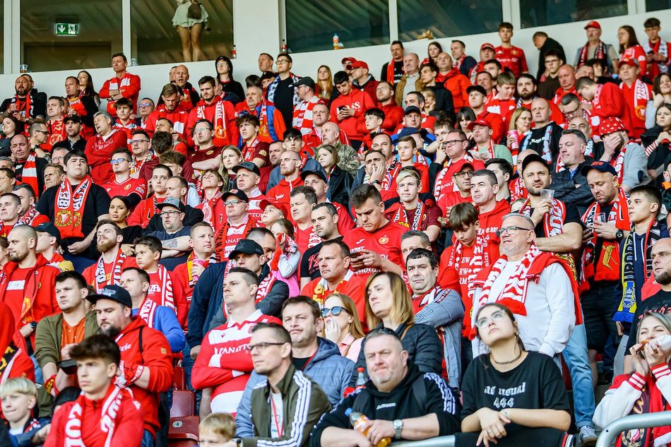 Łódź. Kibice na meczu Widzew Łódź z Motorem Lublin. Odszukaj się w galerii