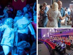 Karnawał w Łodzi dla seniorów. Bale przebierańców, potańcówki w MSK, koncert latino