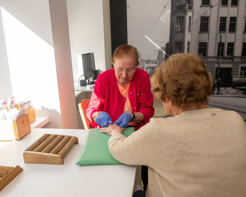 Łódź. Nowoczesna rehabilitacja w Łodzi. Tak zmieniła się przychodnia przy Próchnika