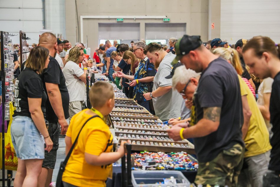 Łódź. Hot Wheels opanowały halę Expo Łódź! Setki miniatur aut, wyścigi na żywo i nie tylko!