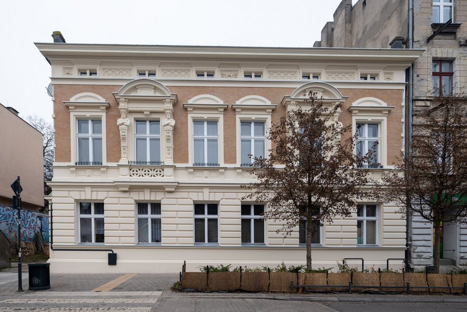 Łódź. Kamienica przy ul. Nawrot 30