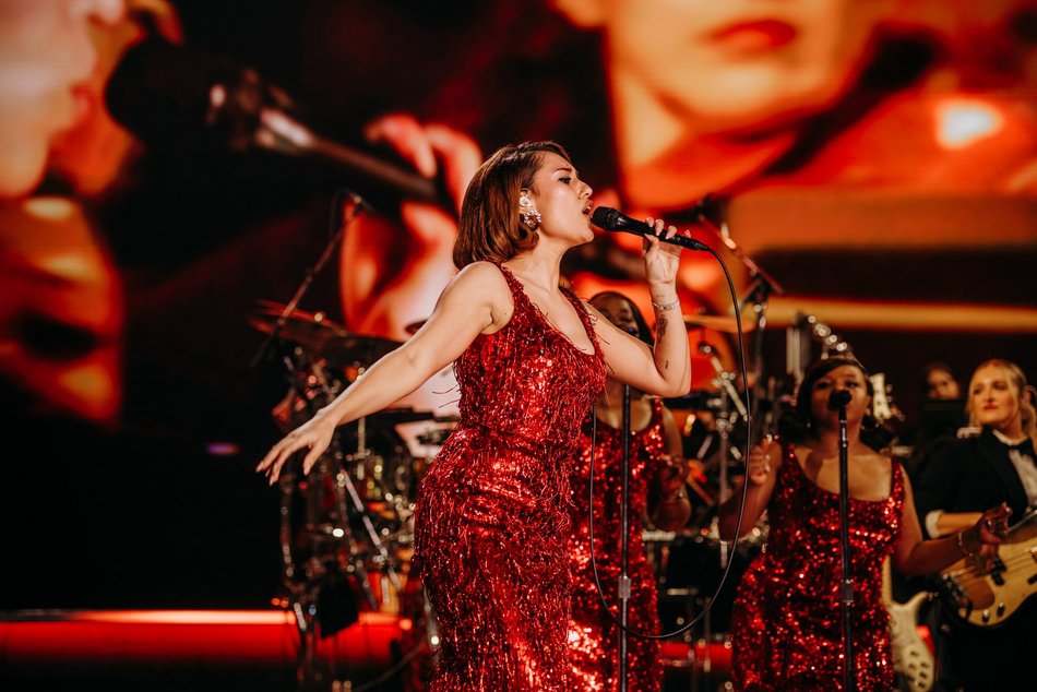 Raye oczarowała publiczność Atlas Areny. Supergwiazda wystąpiła w Łodzi