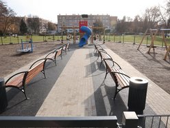 Plac zabaw w parku Chojny-Zatorze