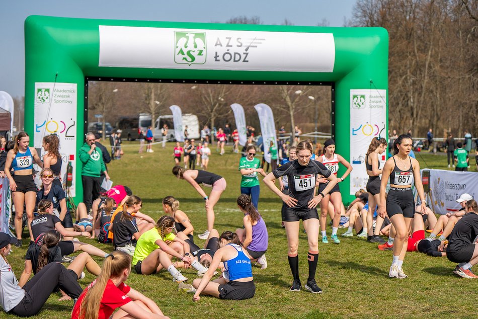 Łódź. Akademickie Mistrzostwa Polski w biegach przełajowych. Znajdź się na zdjęciach!
