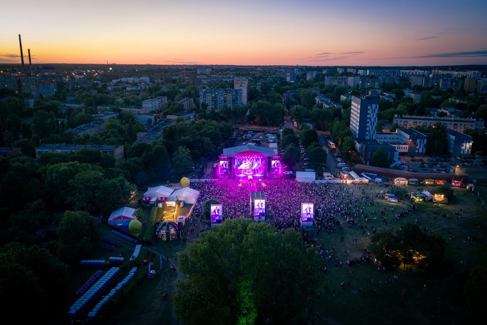 Łódź. Sentino na Juwenaliach 2026 w Łodzi. Król Malagi rozbujał tłum pod sceną!