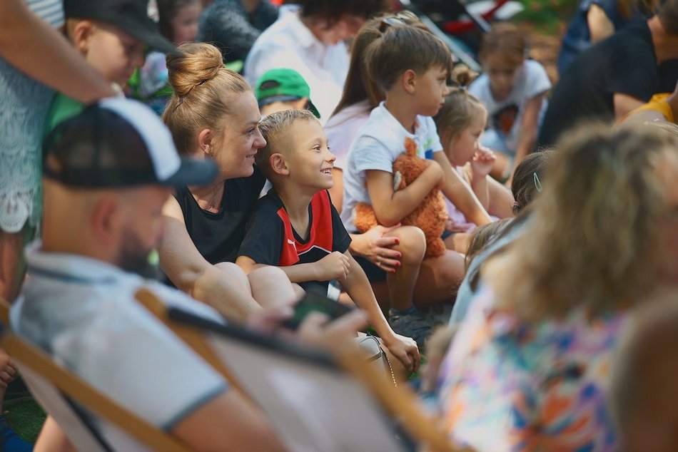 Łódź. Baśniowa Piotrkowska w Łodzi. Magiczny teatr zachwycił najmłodszych widzów