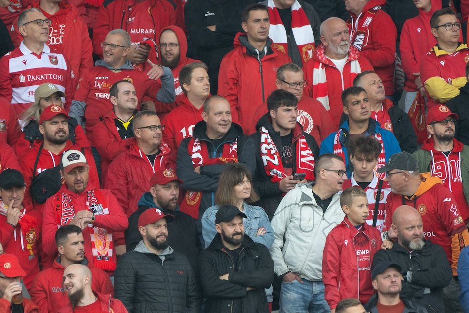 Łódź. Kibice na meczu Widzewa Łódź z Arką Gdynia. Byłeś/aś? Znajdź się w galerii!