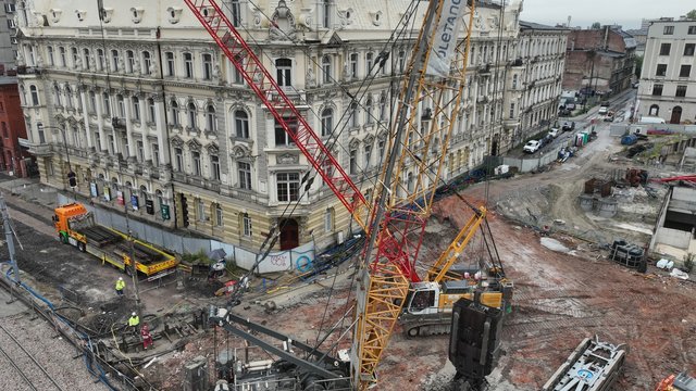 Tunel pod Łodzią. Tak budują stację Łódź Śródmieście u zbiegu Zielonej i Kościuszki [ZDJĘCIA]