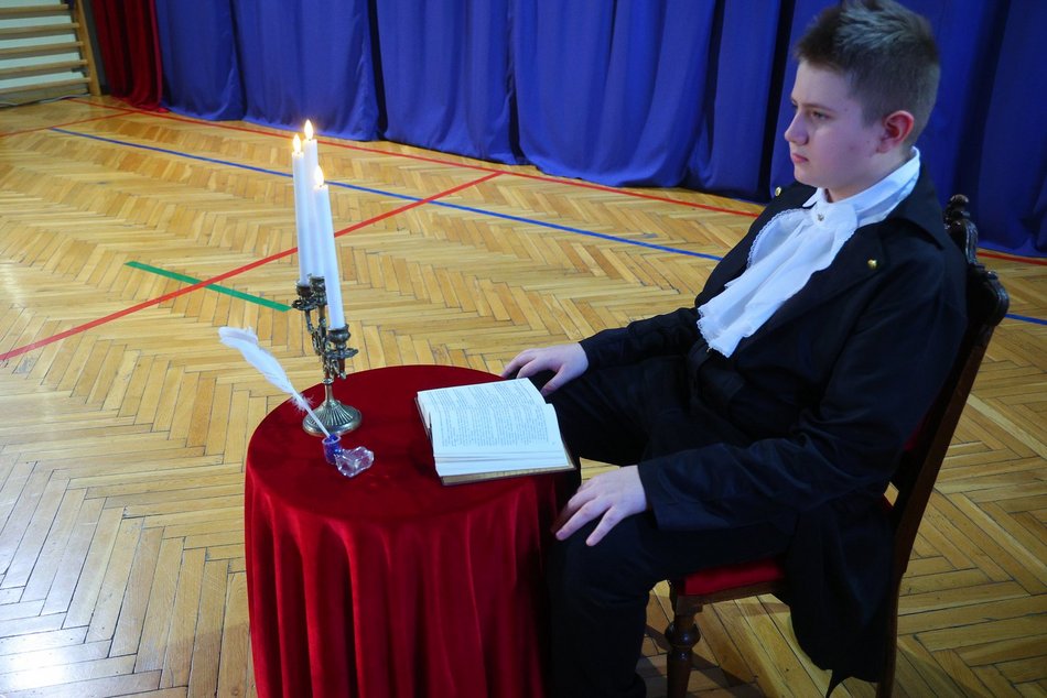 Łódź. Jubileusz w Szkole Podstawowej nr 42 w Łodzi. Huczne obchody z okazji 100-lecia