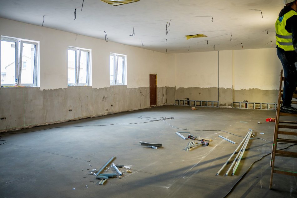 Łódź. Remont OSP na Wiskitnie w Łodzi postępuje. Nowy dach, ściany i okna!