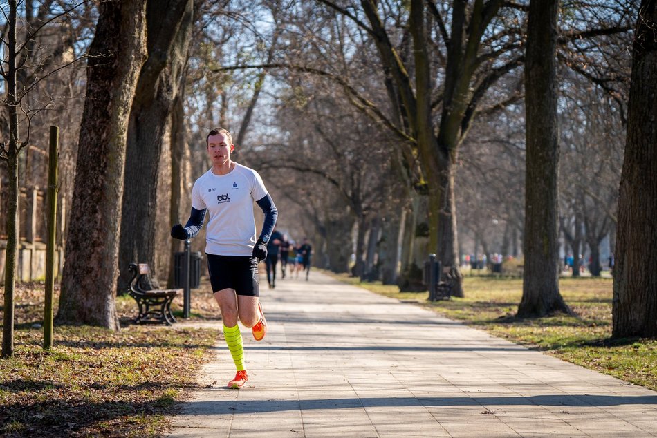 Łódź. Parkrun w Parku Poniatowskiego w Łodzi. Brałeś udział w biegu? Znajdź się na zdjęciach!