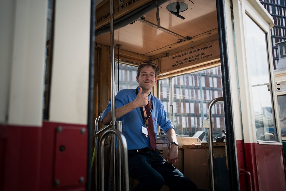 Łódź. 602. Urodziny Łodzi dla fanów tramwajów. Zwiedzanie zajezdni i zabytkowe pojazdy