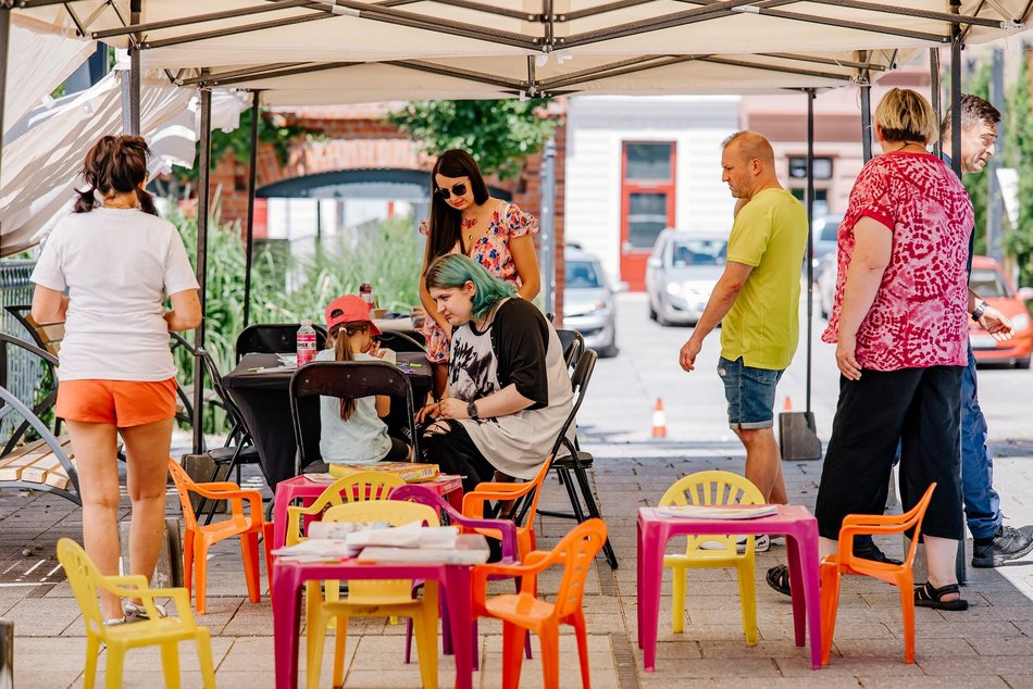 Piknik w pasażu Majewskiego przy Włókienniczej