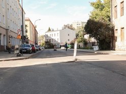 Łódź. Remont Organizacji WiN w Łodzi. Jest już nowa nawierzchnia i chodniki