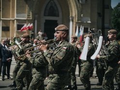 Łódź. Święto Wojska Polskiego w Łodzi. Wielka parada, piknik, rekonstrukcje historyczne