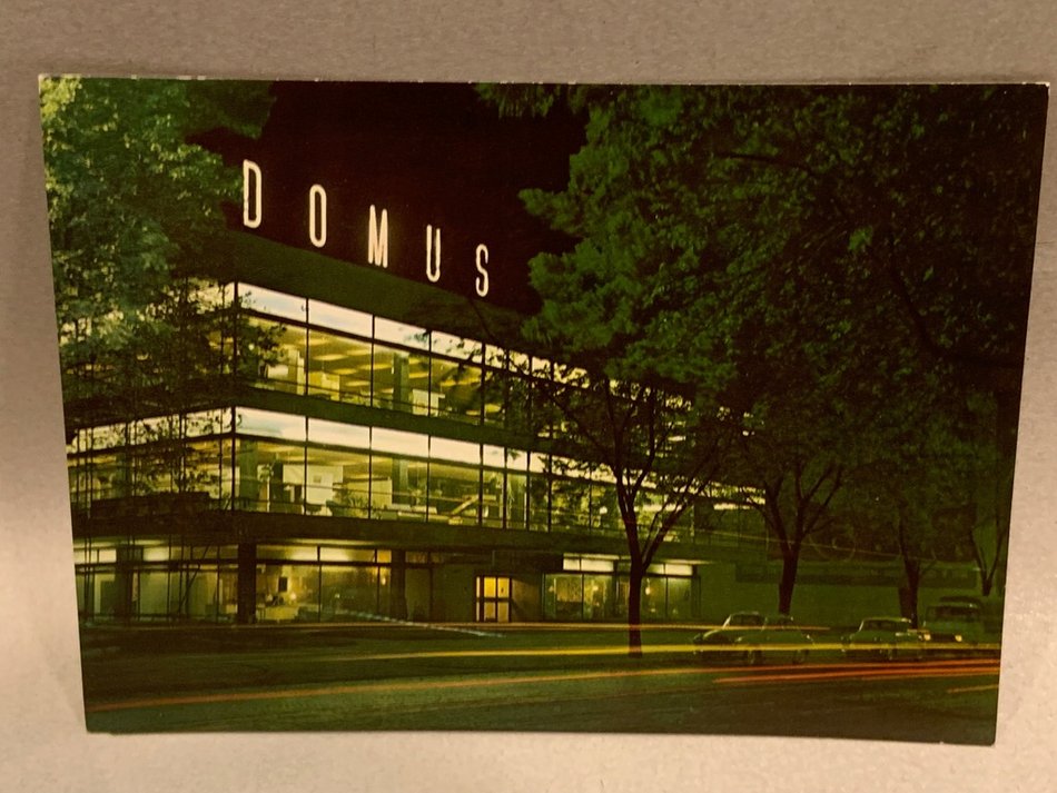 Szczytowy okres epoki gierkowskiej w Łodzi. Domy handlowe, nowe mieszkania i biurowce