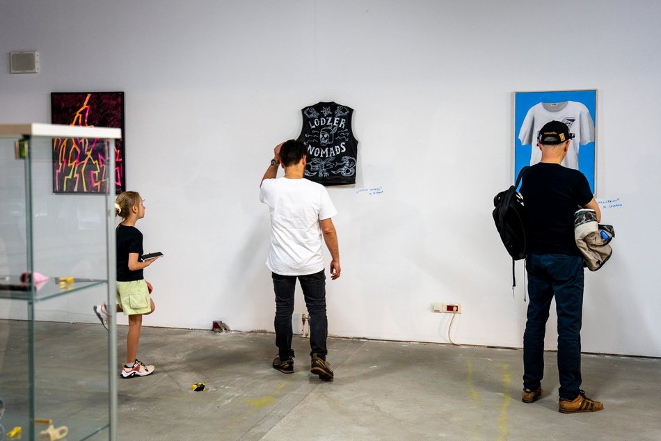 Galeria sztuki na... lotnisku w Łodzi! Oczekiwanie na samolot będzie przyjemnością!