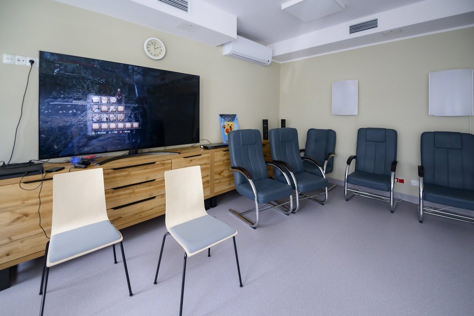 Łódź. Centrum Pomocy Psychiatrycznej dla Młodzieży w Łodzi po remoncie. Co za efekty!