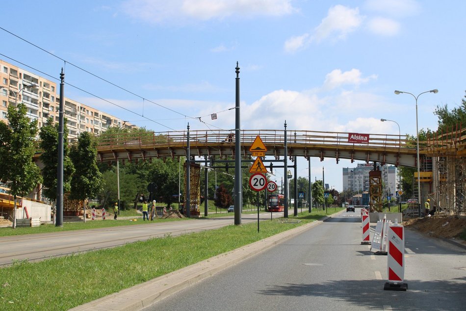 Łódź. Budowa kładek na Wyszyńskiego